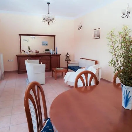 Apartment Elena House - Family Corfiot Country Agios Georgios (Corfu)