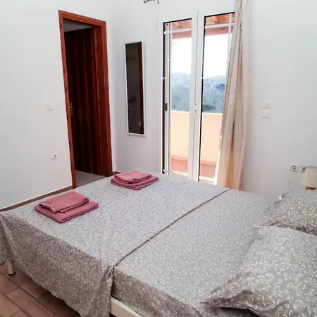 Elena House - Family Corfiot Country Agios Georgios (Corfu)